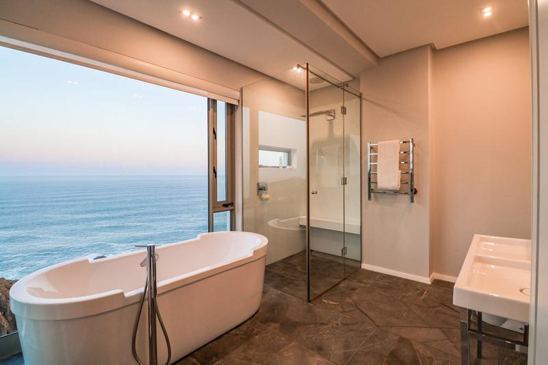 5 Bedroom Property for Sale in Pinnacle Point Golf Estate Western Cape